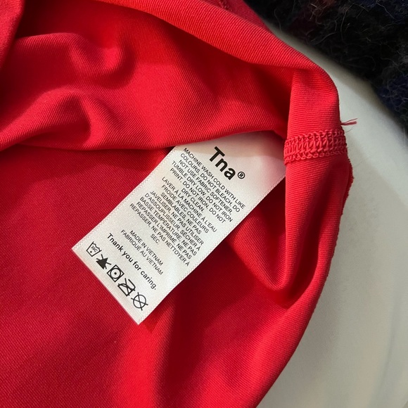 TNA TNAction Contest Pink Polo Cropped T-Shirt - Picture 10 of 11